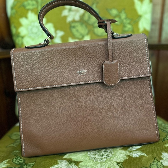 Mateo New York Elegant Brown and Pink Satchel - Picture 10 of 11